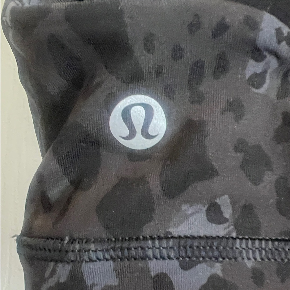 Lululemon Strappy Back Sports Bra - Picture 3 of 4